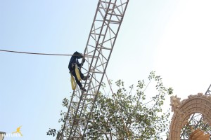 A rigging in process